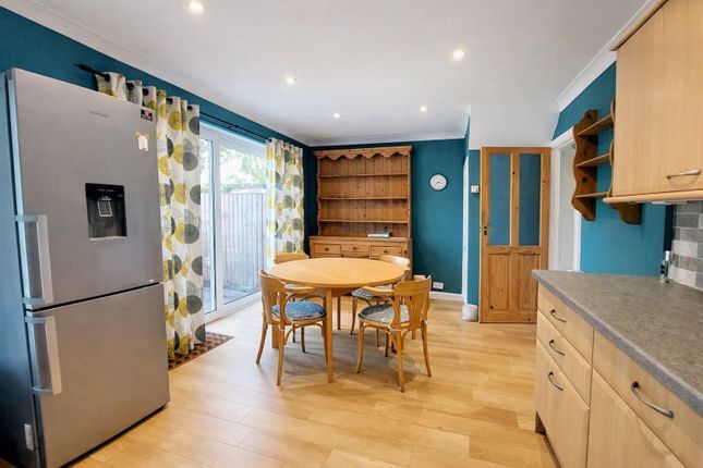 28, Chichester photo 4