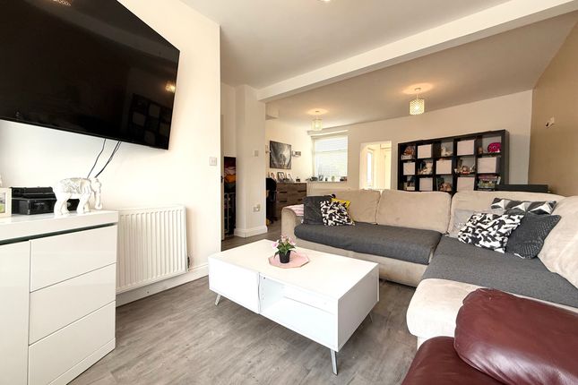 7 Elm Grove, Aberdar photo 5