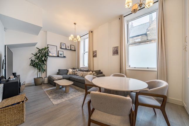 2-bed maisonette on 4, Huntley Close, Greenwich, £550,000