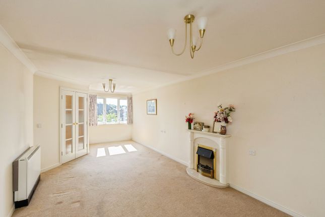 Flat 36/Bartholomew Court, Bradshaw Lane, Warrington photo 4