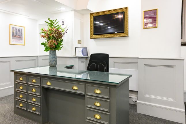 Office to let in Palace Street, London