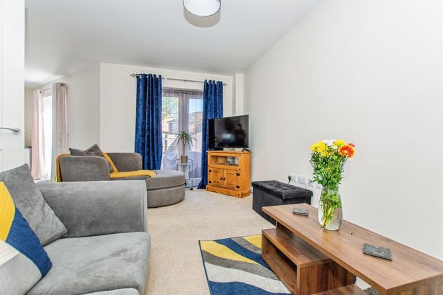 24, Grove Gardens, Wisbech photo 4