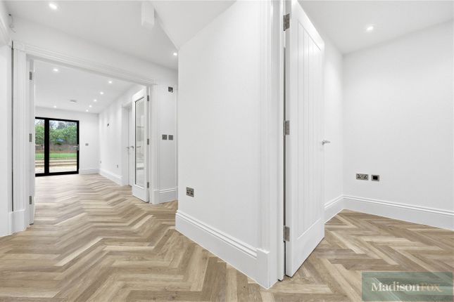 44b,, Ongar Road, Abridge, Romford photo 2