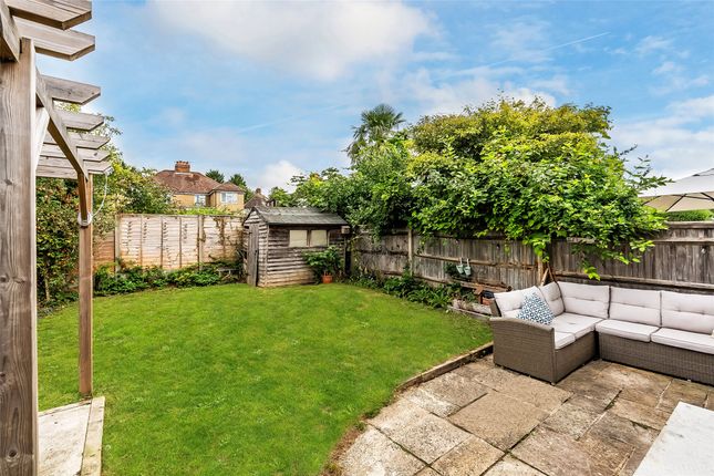 89, Fairfield Drive, Surrey photo 4