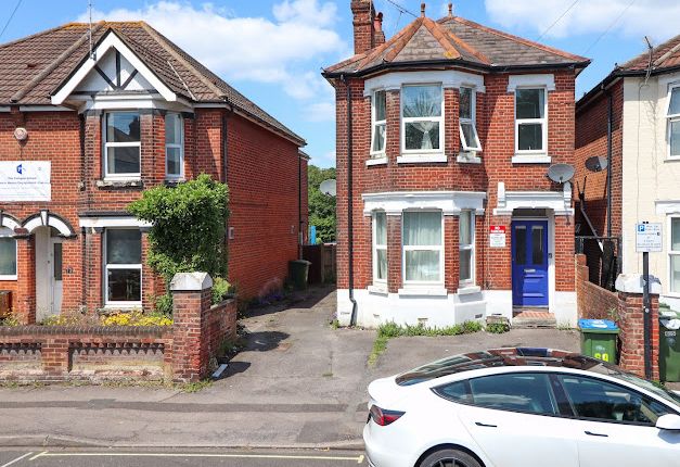 69, Morris Road, Southampton photo 4