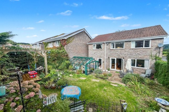 32, Malford Grove, Abergavenny photo 3