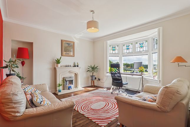 32 Weymouth Drive, Glasgow photo 2