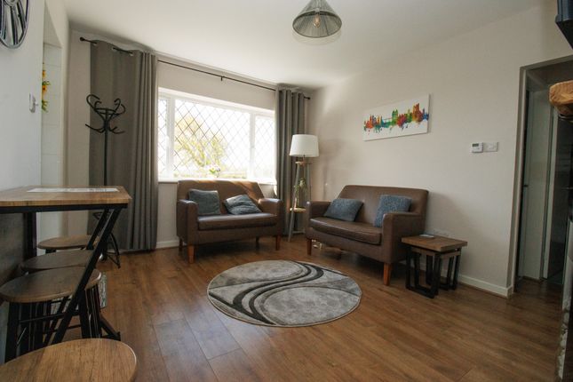 11, Dolphin Way, Gristhorpe photo 3