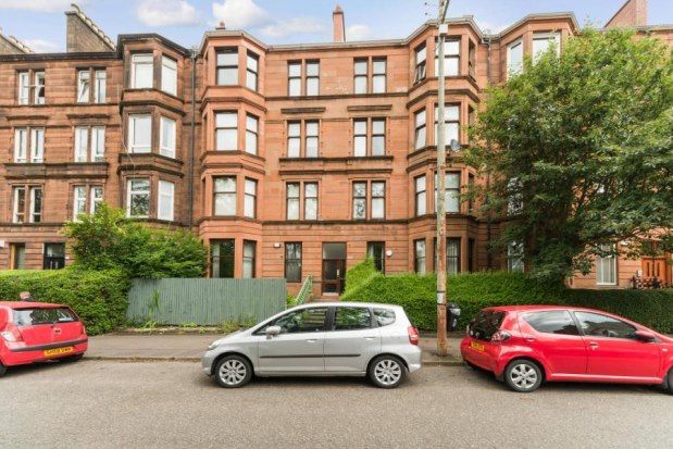 Flat to rent in 305 Onslow Drive, Glasgow