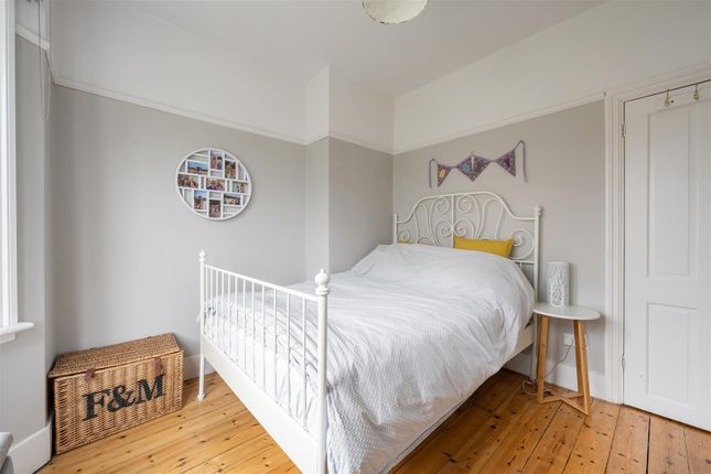 Property for sale in Canterbury Road, London