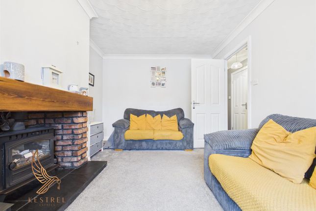 40, Meadow Croft, Pontefract photo 4