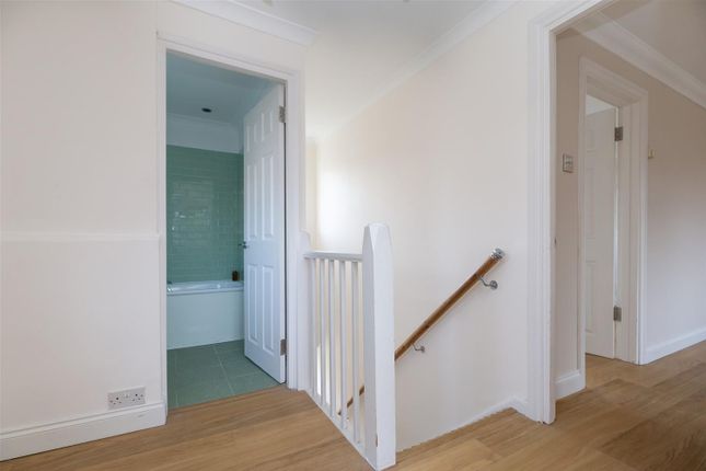 Flat for sale in Ingelsmead, Epping