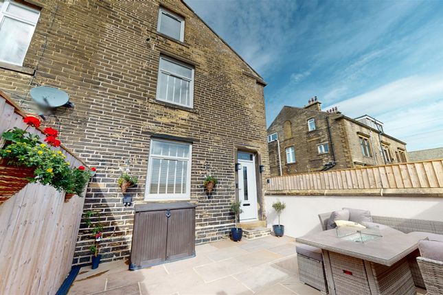 15A, West End, Bradford photo 2