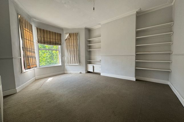 Thumbnail Duplex to rent in Forburg Road, London