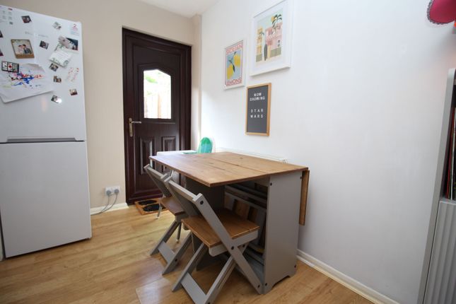45 Monnow Gardens, Southampton photo 4