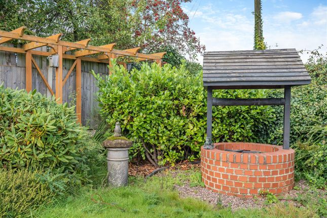 Ivy Cottage, Lichfield Road, Rugeley photo 3