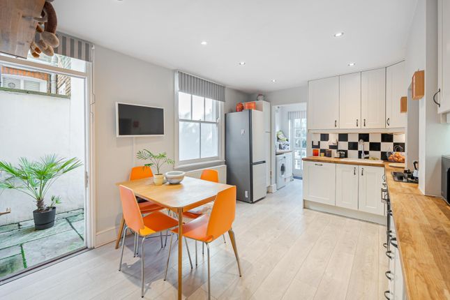 Thumbnail Flat for sale in Iveley Road, London