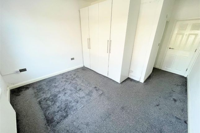 47, Goodwyn Avenue, Mill Hill photo 5