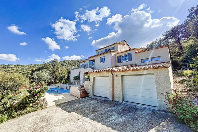 Thumbnail Villa for sale in Ceret, Languedoc-Roussillon, 66400, France
