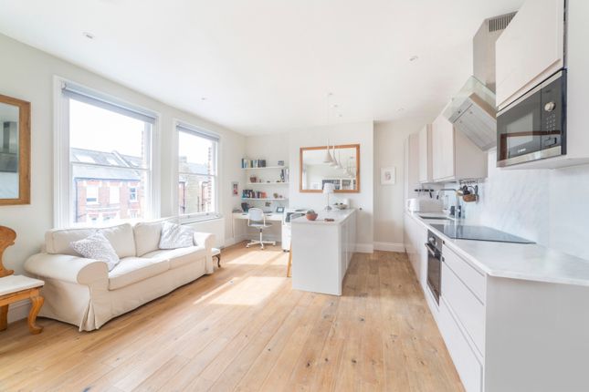 Flat for sale in Savernake Road, Hampstead