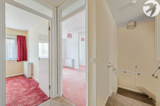 Flat 18, Runnymede Court,, Lunedale Road, Kent photo 4