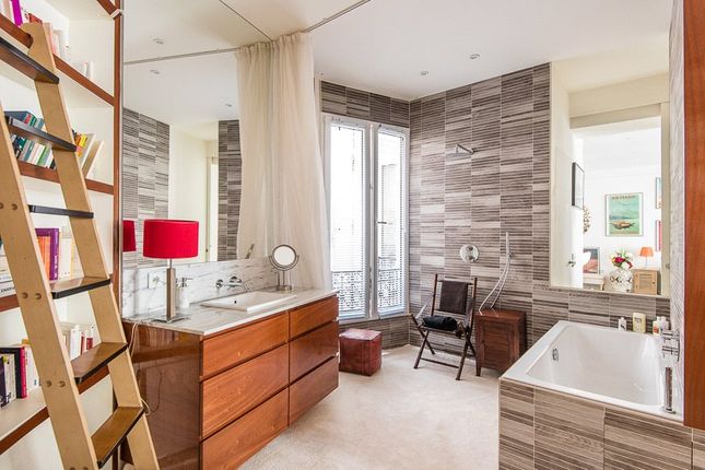 Apartment for sale in Saint-Germain-Des-Pres, Paris, 75006