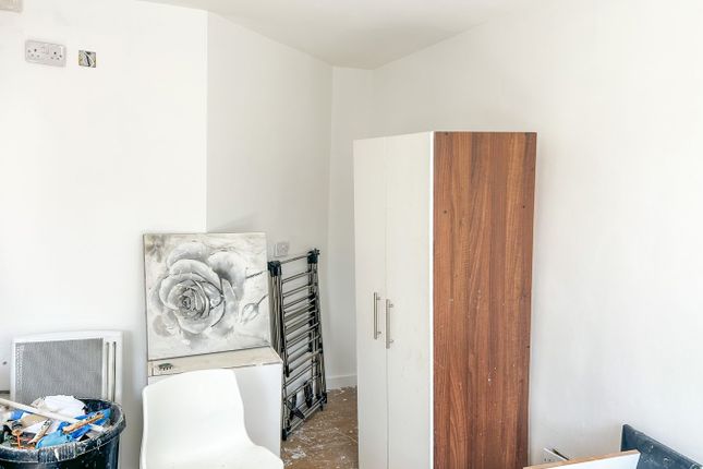 Room 24, 136, Sunbridge Road, Bradford photo 3