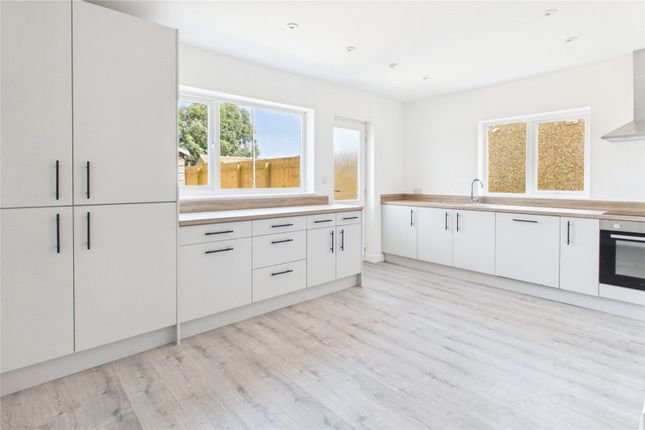 522, Ferndale Road, Wiltshire photo 4