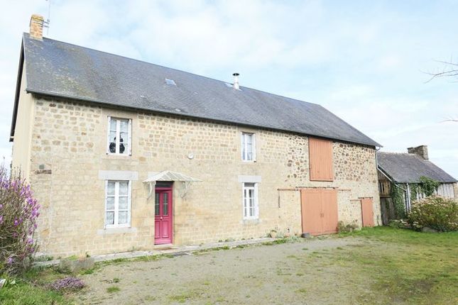 Farmhouse for sale in Le Teilleul, Basse-Normandie, 50640, France