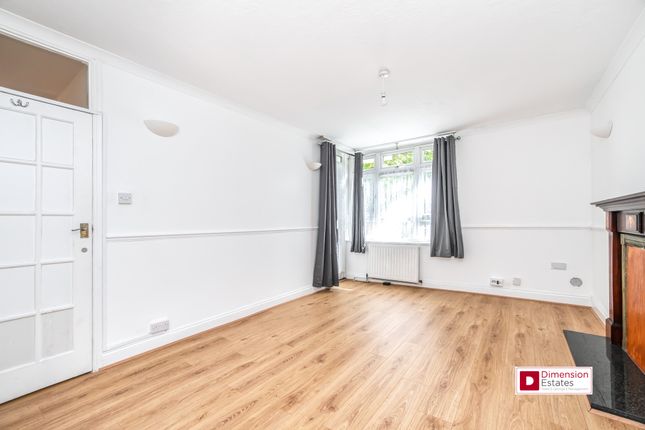 Flat 16 James House,, Solebay Street, London photo 2