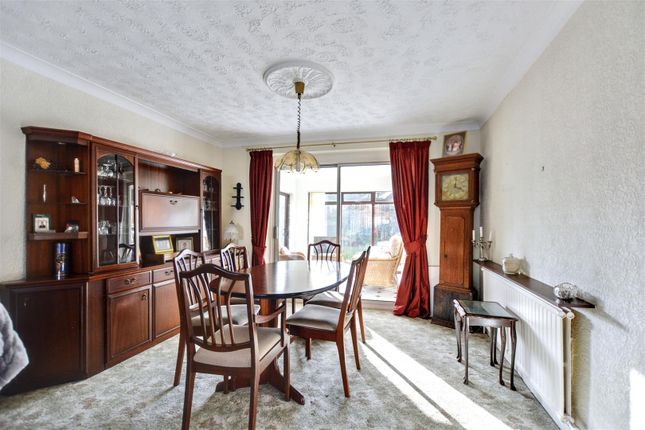20, Lynden Avenue, Nottingham photo 4