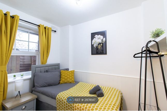 West Court, Highland Road, Southsea photo 5