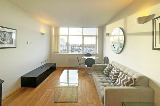 Flat for sale in Waddon House, Croydon, London