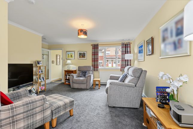 47, Willowbank Gardens, Bonhill photo 2