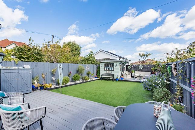 5, Orchard Close, Whitstable photo 2