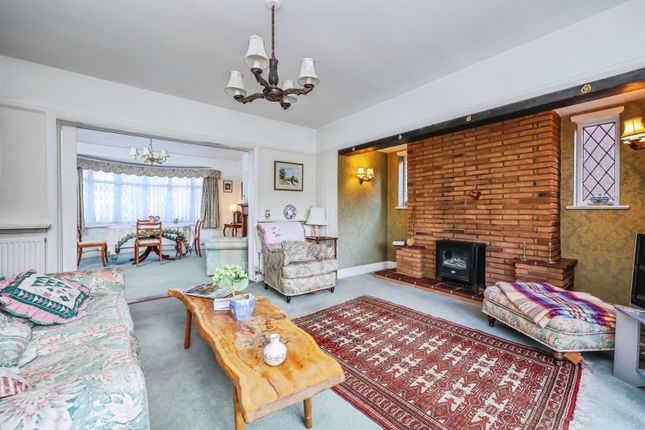 65, Aspley Park Drive, Nottinghamshire photo 4