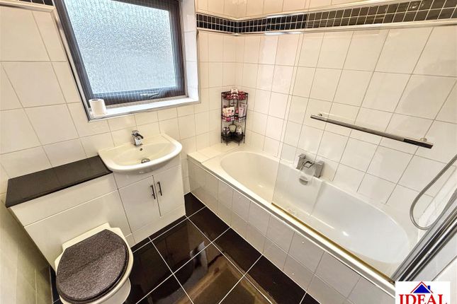 155, Great North Road, Woodlands, Doncaster photo 4