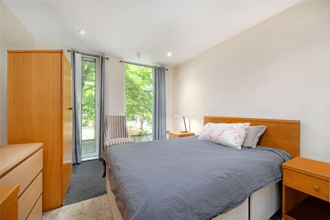 Flat 5,, Grosvenor Court, London photo 4