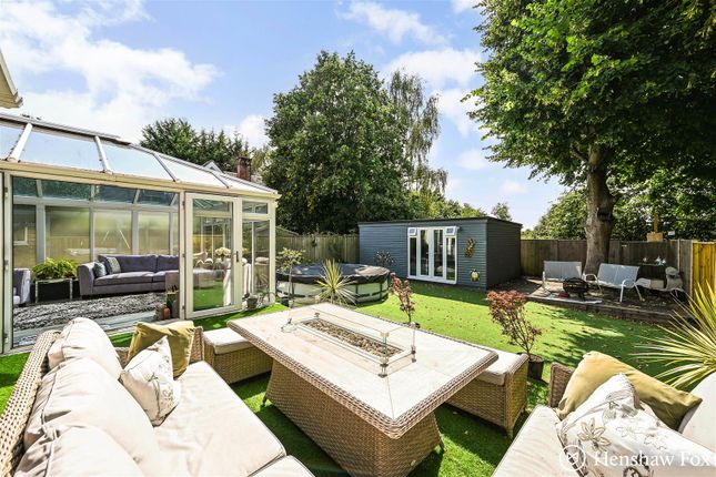 66, Nutfield Road, Rownhams photo 2
