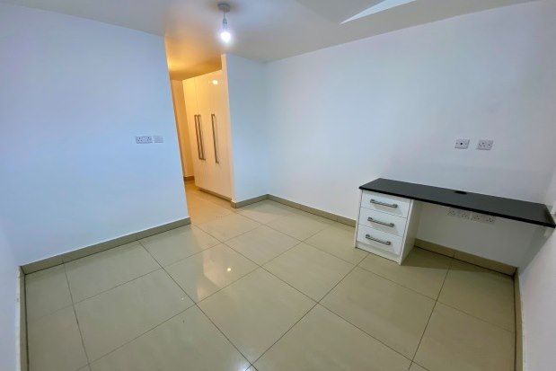Flat to rent in Erskine Street, Leicester