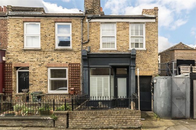 End terrace house to rent in Earlswood Street, Greenwich