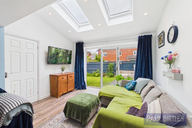 20, Woodsend Crescent Road, Trafford photo 3