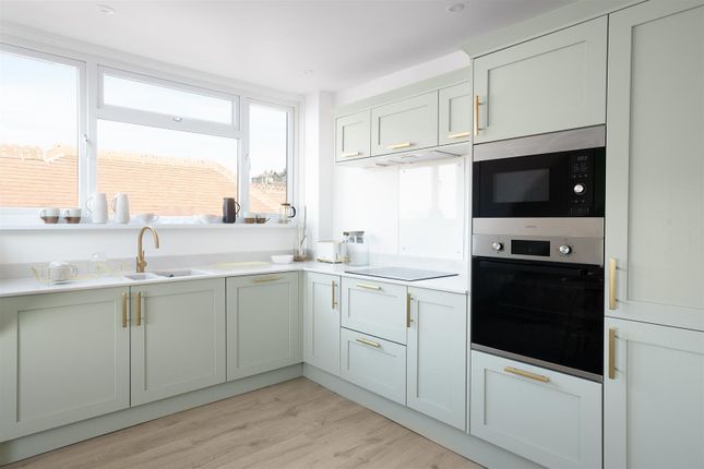 Sea Loft, Flat 5 Plas Yn Dre, Seaview photo 3