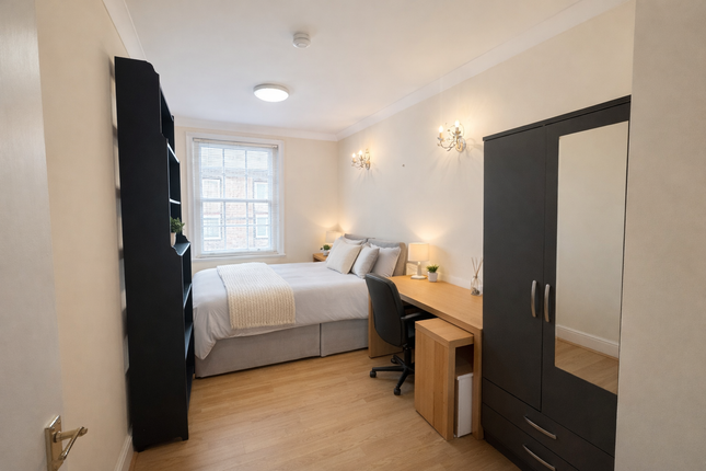 10, Reeves Mews , London photo 4