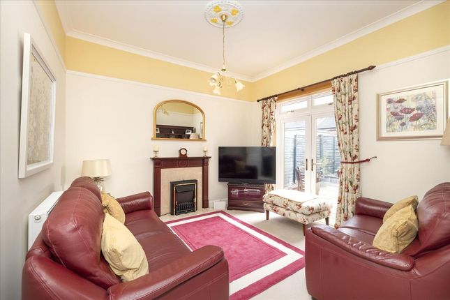 9 Sixth Street, Newtongrange photo 2