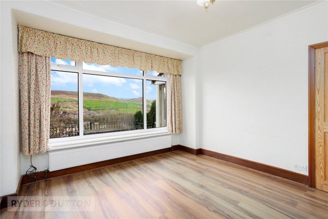 345, Stockport Road, Mossley photo 4
