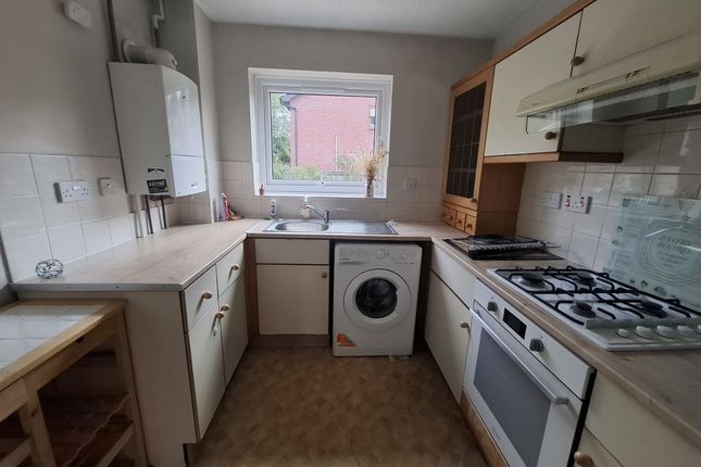 21 Cwrt Cilmeri, Swansea photo 2