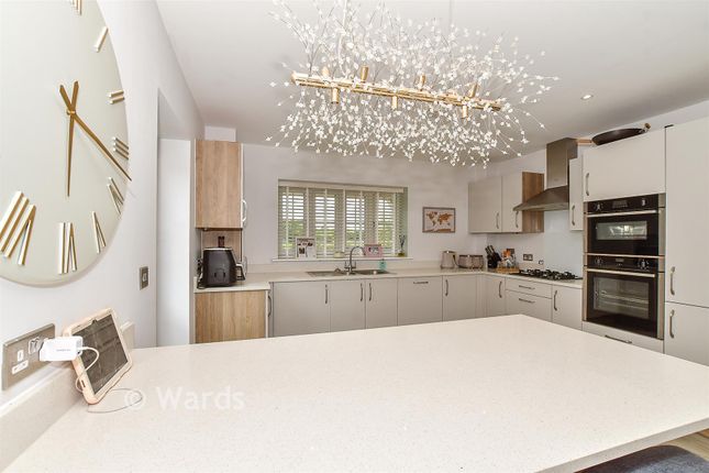 98, Carpenters Lane, Tonbridge photo 4