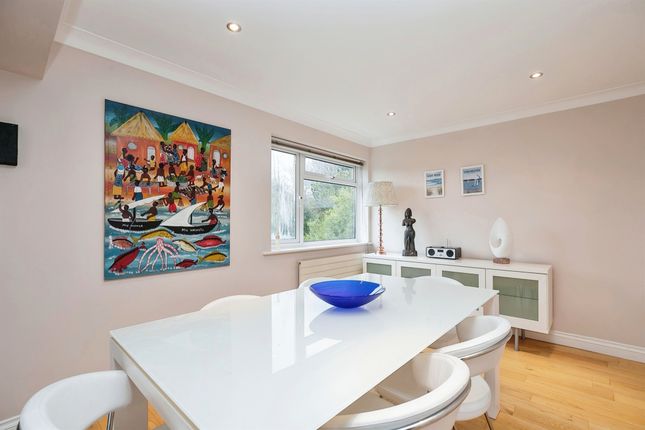 Penthouse for sale in St. Helens Road, Hastings