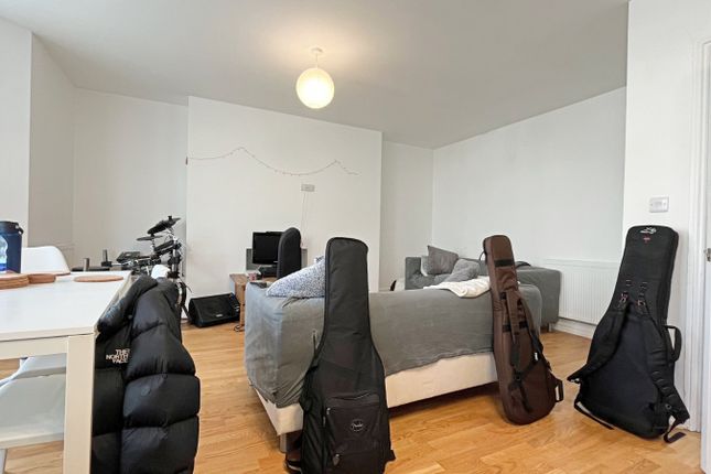 Room 1, 13a, Brunswick Place, East Sussex photo 4